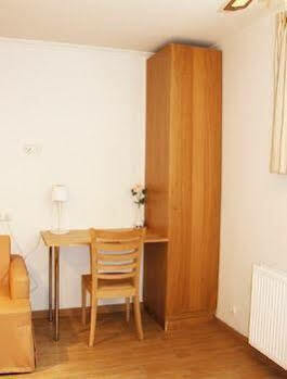 27 Soley & Guest house