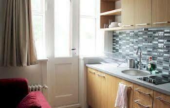 27 Soley & Guest house