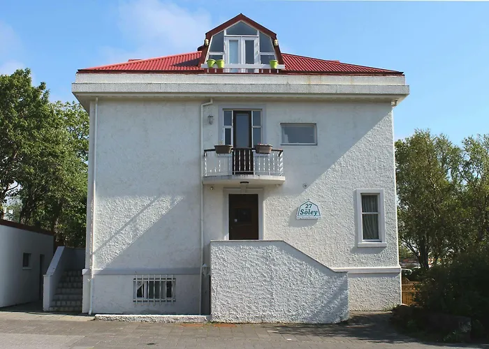 27 Soley Apartments & Guesthouse